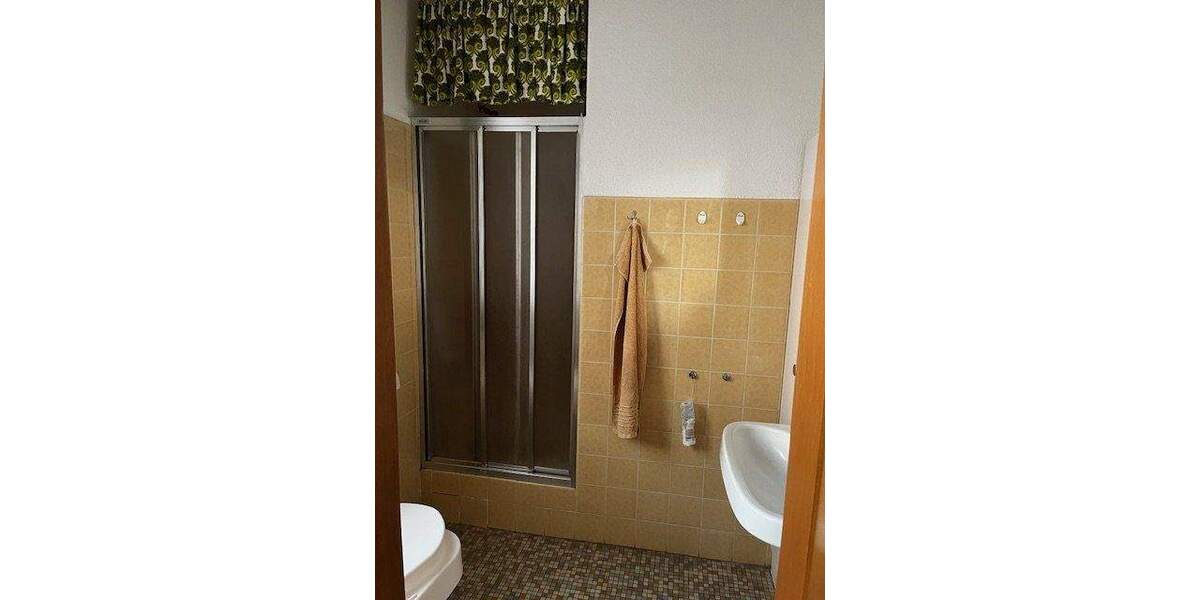 Einfamilienhaus Erwitte - 7 Zimmer, 170 m&sup2;, 290.000&euro; | Angebot:25769960