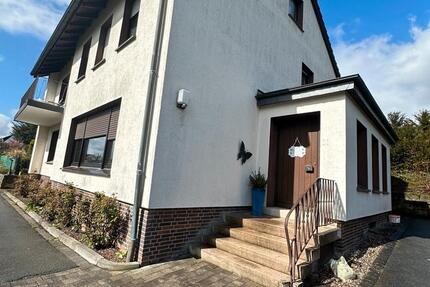 Haus Rüthen - 7 Zimmer, 240 m&sup2;, 330.000&euro; | Angebot:26000889