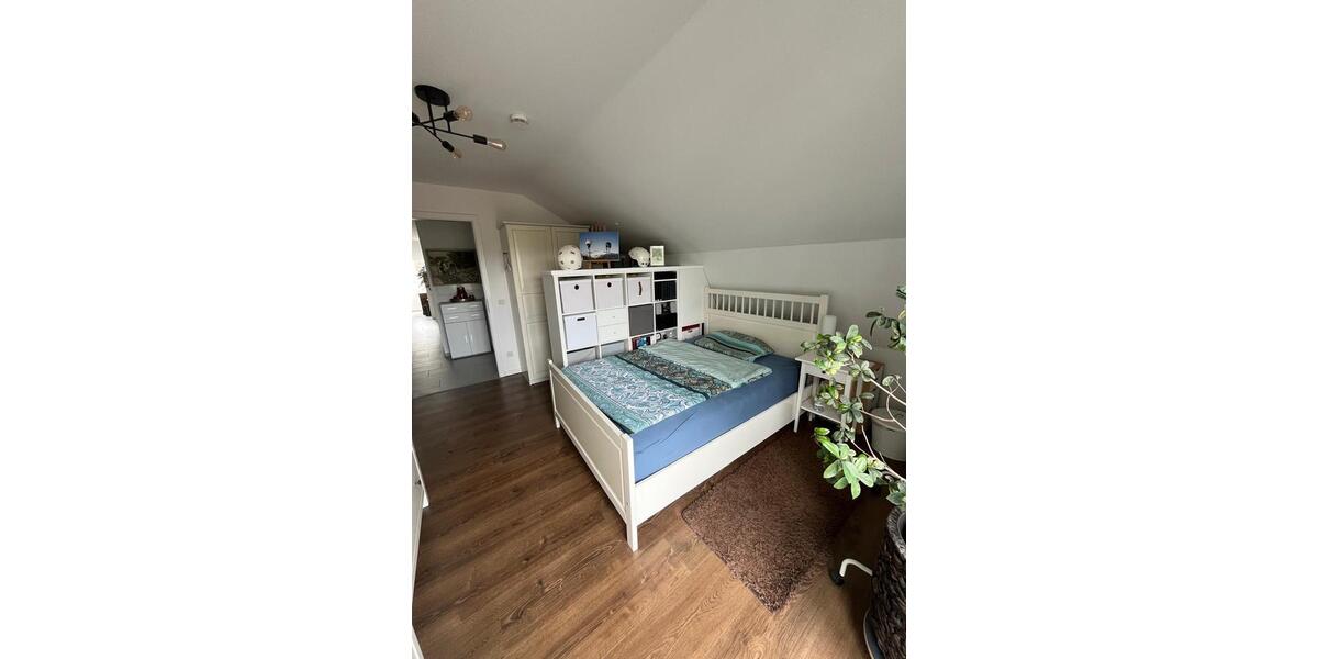 Dachgeschoßwohnung Büren - 2 Zimmer, 71 m&sup2;, 850&euro; | Angebot:26556979