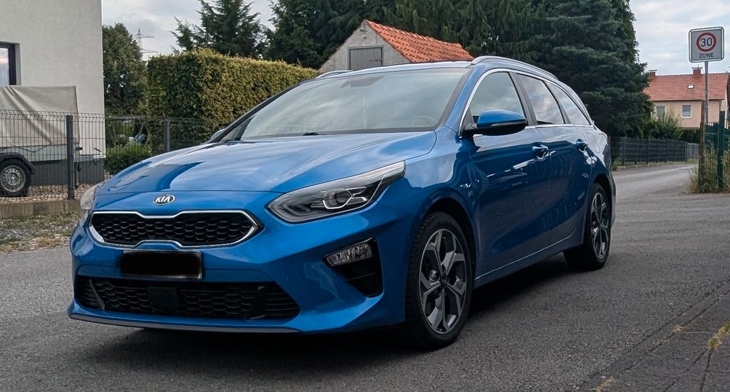 Kia ceed Sportswagon 122.129 km 13.699 &euro; Paderborn 33106