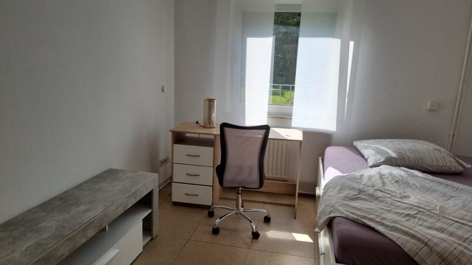 Etagenwohnung Lippstadt - 15 Zimmer, 20 m&sup2;, 400&euro; | Angebot:25131718