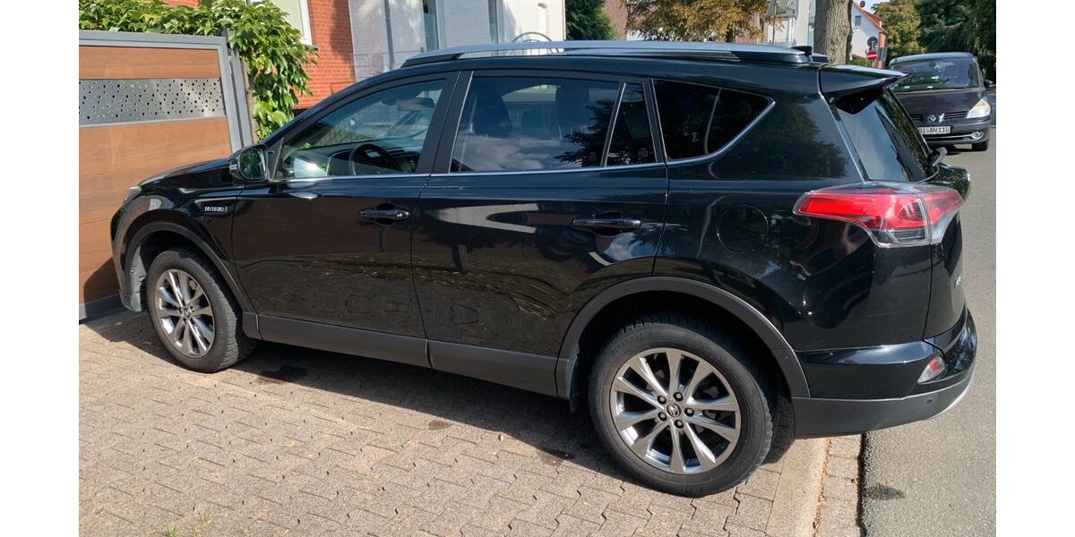 Toyota RAV 4 44.000 km 24.300 &euro; Gütersloh 33335