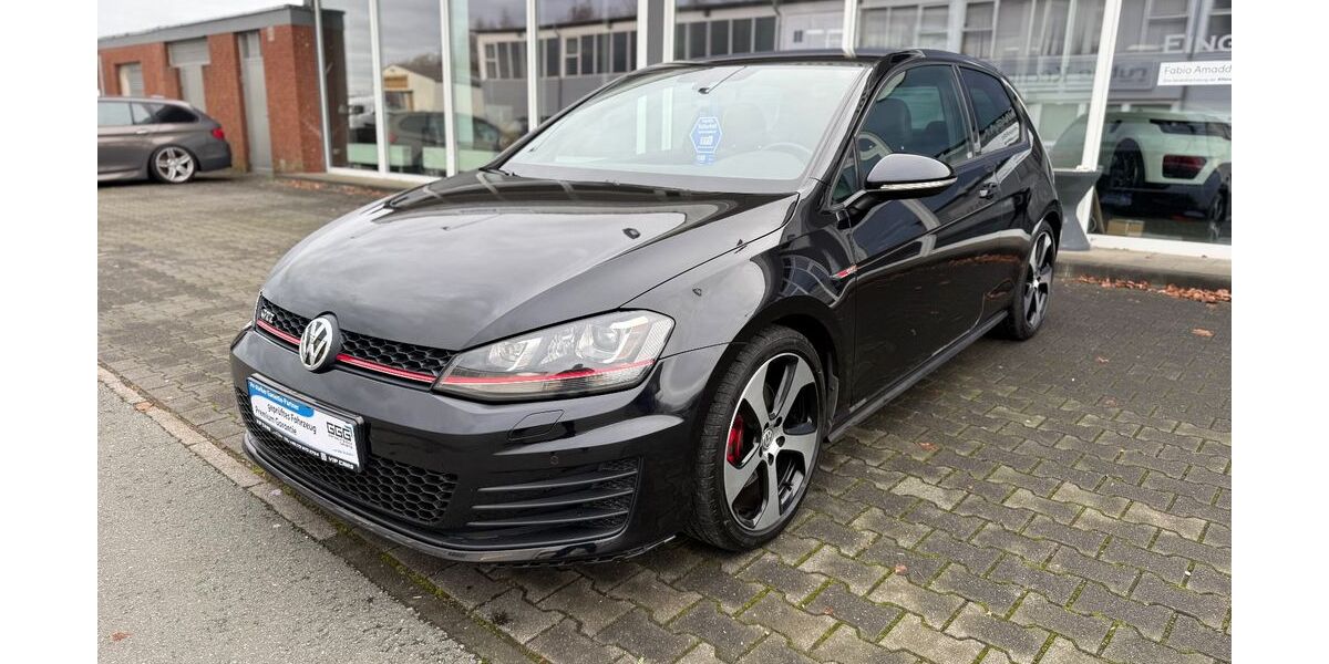 VW Golf 109.000 km 15.499 &euro; Gütersloh 33332