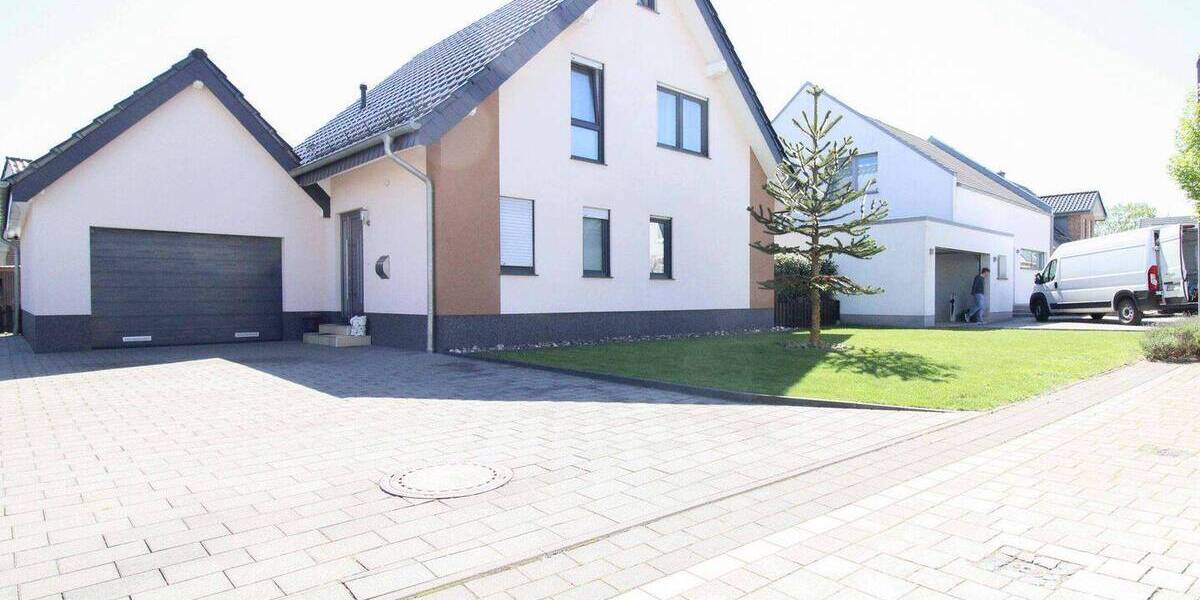 Einfamilienhaus Salzkotten Niederntudorf - 4 Zimmer, 125 m&sup2;, 470.000&euro; | Angebot:26609019