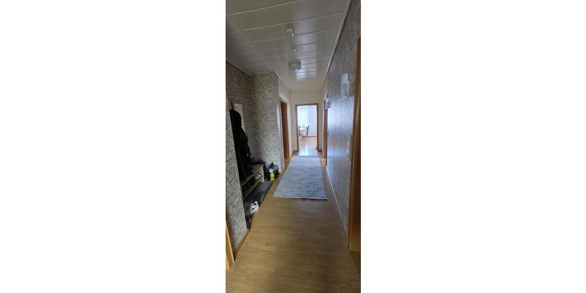 Dachgeschoßwohnung Gütersloh - 4 Zimmer, 90 m&sup2;, 855&euro; | Angebot:26001858