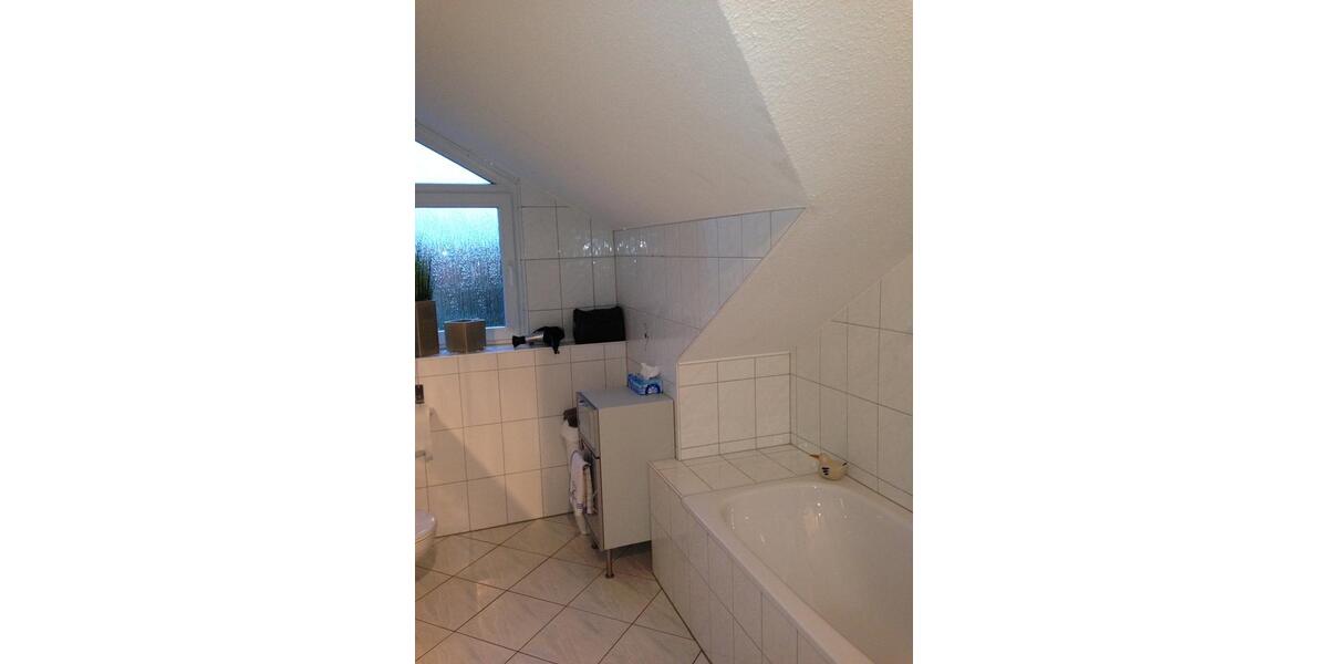 Dachgeschoßwohnung Möhnesee - 3 Zimmer, 70 m&sup2;, 595&euro; | Angebot:26044665