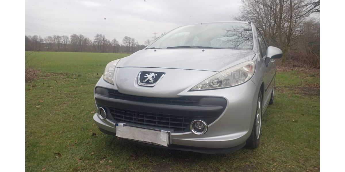 Peugeot 207 177.000 km 2.799 &euro; PADERBORN 33102