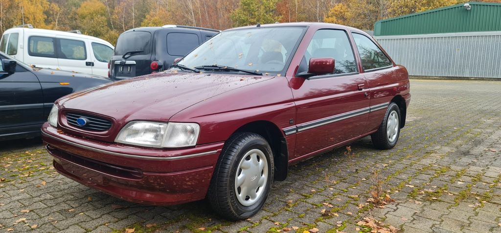 Ford Escort 9.400 km 8.900 &euro; Möhnesee 59519