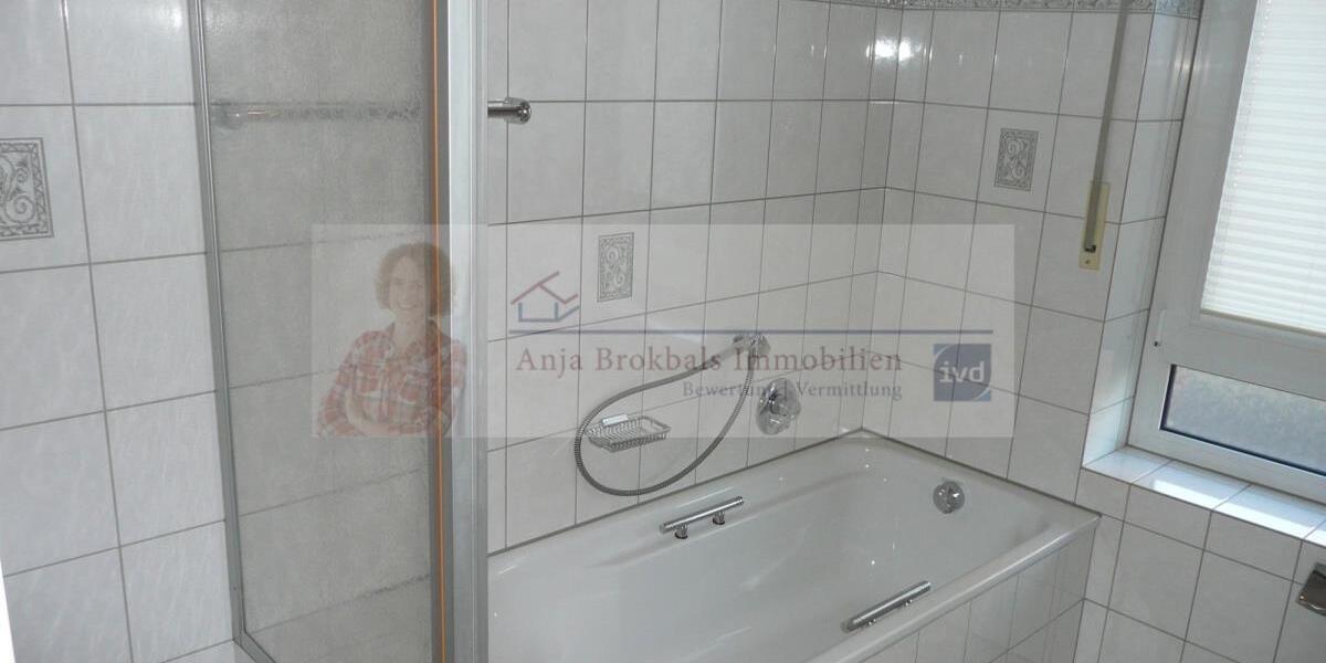 Geräumige 2-Zimmer-Mietwohnung mit Balkon in ruhiger Ortsrandlage - 2- Herzebrock | Angebot:17607534