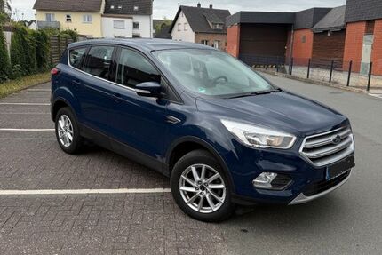 Ford Kuga 67.000 km 9.500 &euro; Delbrück 33129