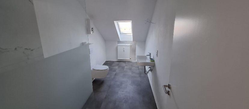 Dachgeschoßwohnung Paderborn Elsen - 3 Zimmer, 90 m&sup2;, 800&euro; | Angebot:25843798