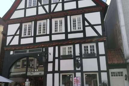 Wohnung Lippstadt - 6 Zimmer, 14 m&sup2;, 365&euro; | Angebot:25515528