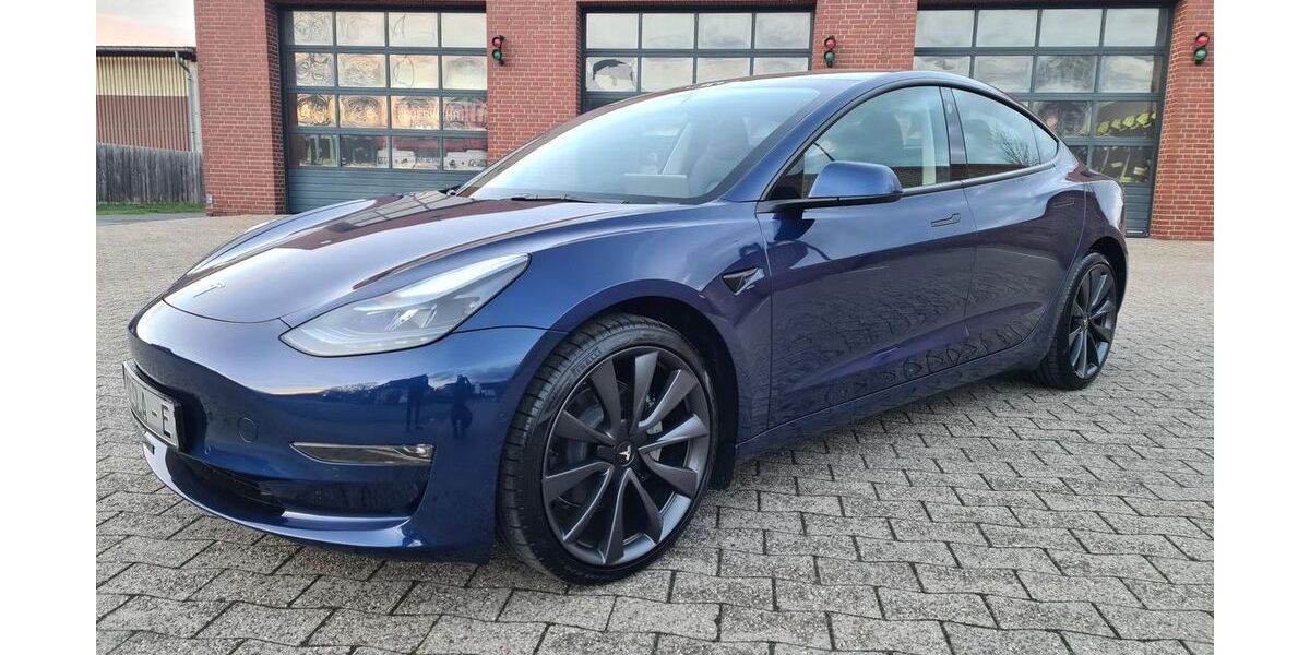 Tesla Model 3 25.000 km 34.998 &euro; Herzebrock- Clarholz 33442