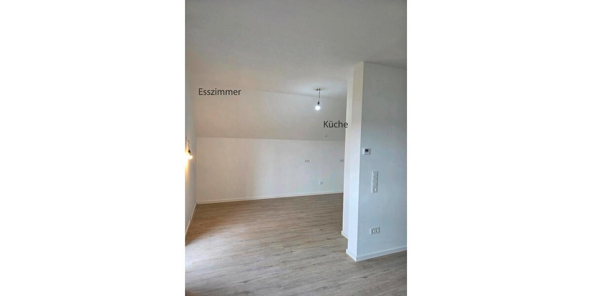 Dachgeschoßwohnung Möhnesee - 3 Zimmer, 85 m&sup2;, 240.000&euro; | Angebot:25079518