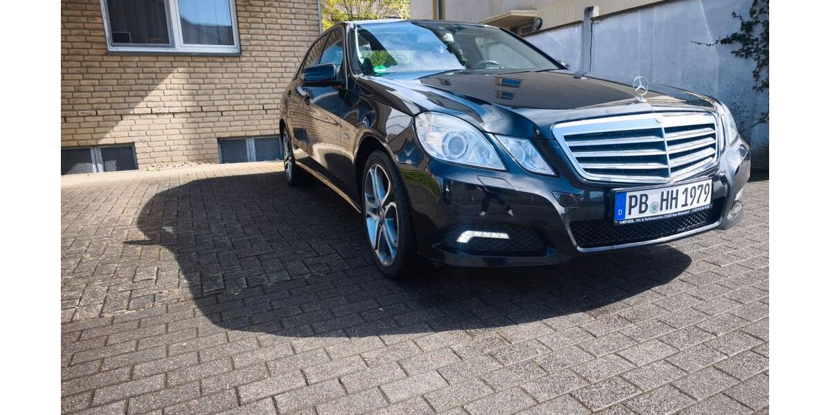Mercedes-Benz E 220 181.000 km 9.750 &euro; Paderborn 33106