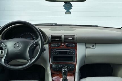 Mercedes-Benz C 200 172.171 km 3.990 &euro; Soest 59494