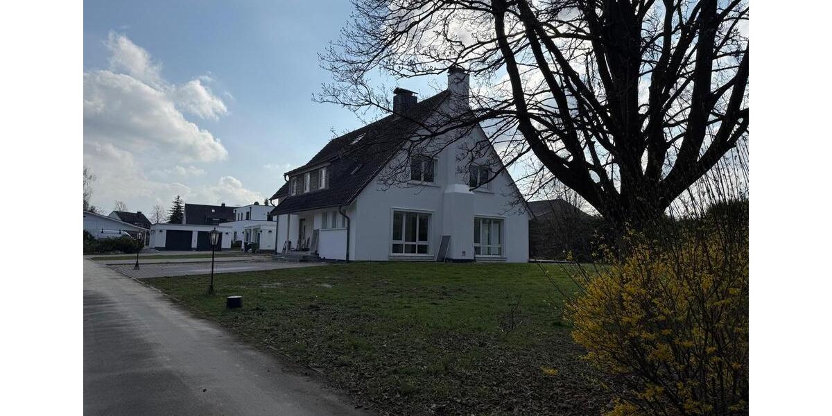 Doppelhaushälfte Soest - 6 Zimmer, 200 m&sup2;, 2.400&euro; | Angebot:25857395