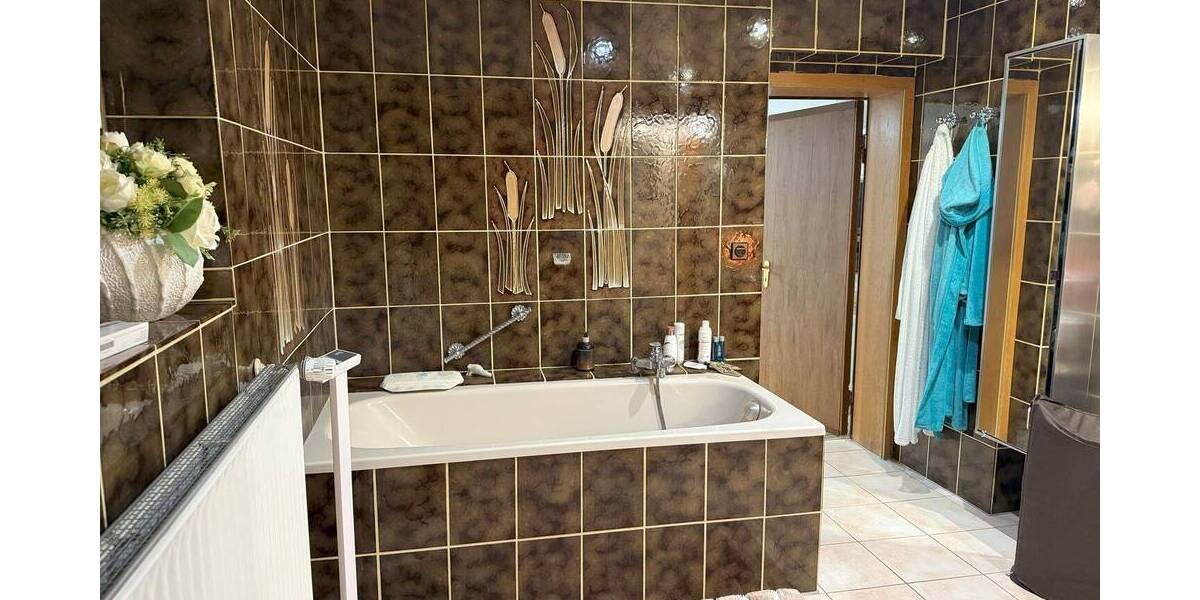 Mehrfamilienhaus, Wohnhaus Lippstadt Lipperode - 400.000&euro; | Angebot:25778302