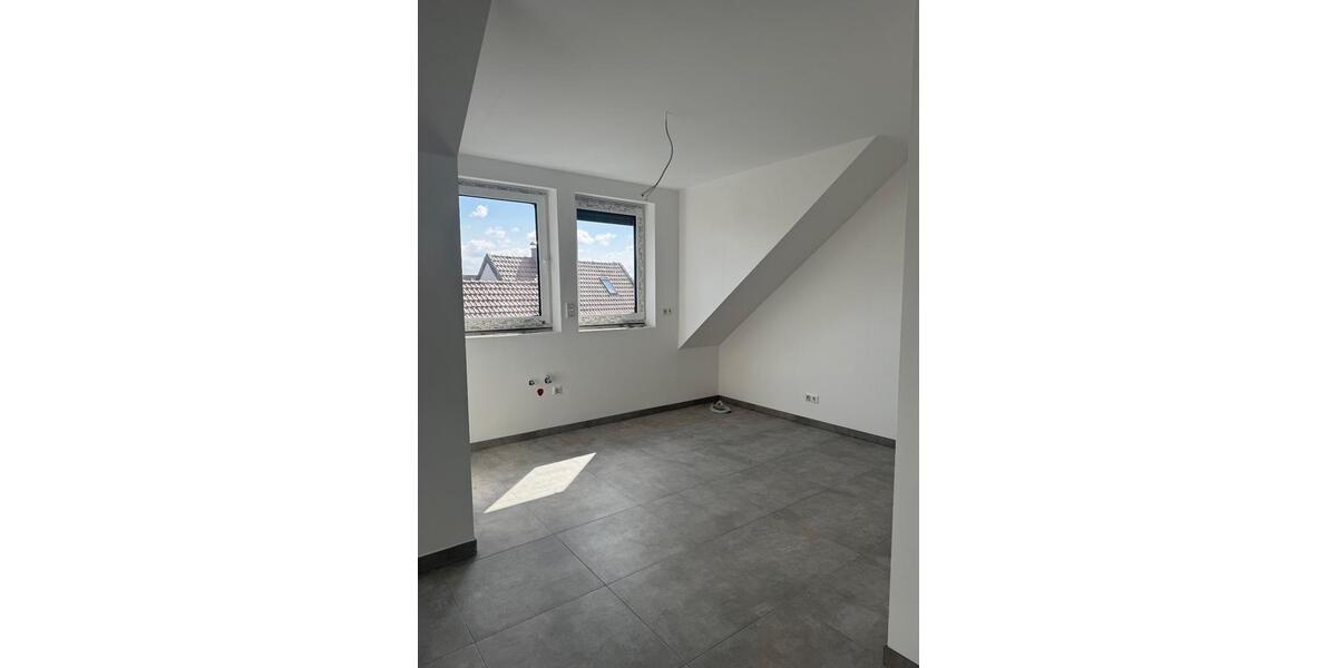 Dachgeschoßwohnung Lippstadt Garfeln - 3 Zimmer, 77 m&sup2;, 848&euro; | Angebot:26248415