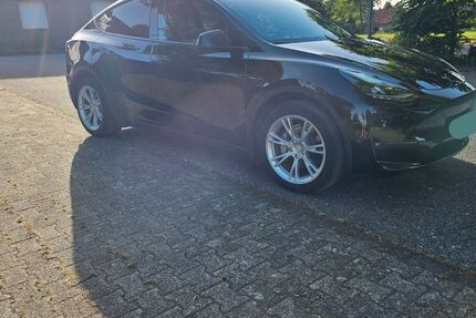 Tesla Model Y 52.000 km 38.900 &euro; Verl 33415