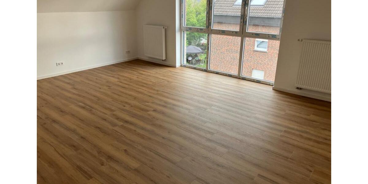 Dachgeschoßwohnung Lippstadt - 2 Zimmer, 75 m&sup2;, 875&euro; | Angebot:25949039