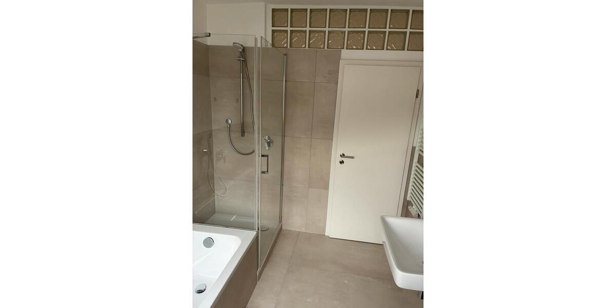 Etagenwohnung Salzkotten - 5 Zimmer, 107 m&sup2;, 1.220&euro; | Angebot:26022970