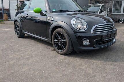 Mini ONE 153.808 km 4.500 &euro; Rietberg 33397