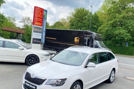 Skoda Superb 147.714 km 11.490 &euro; Gütersloh 33334