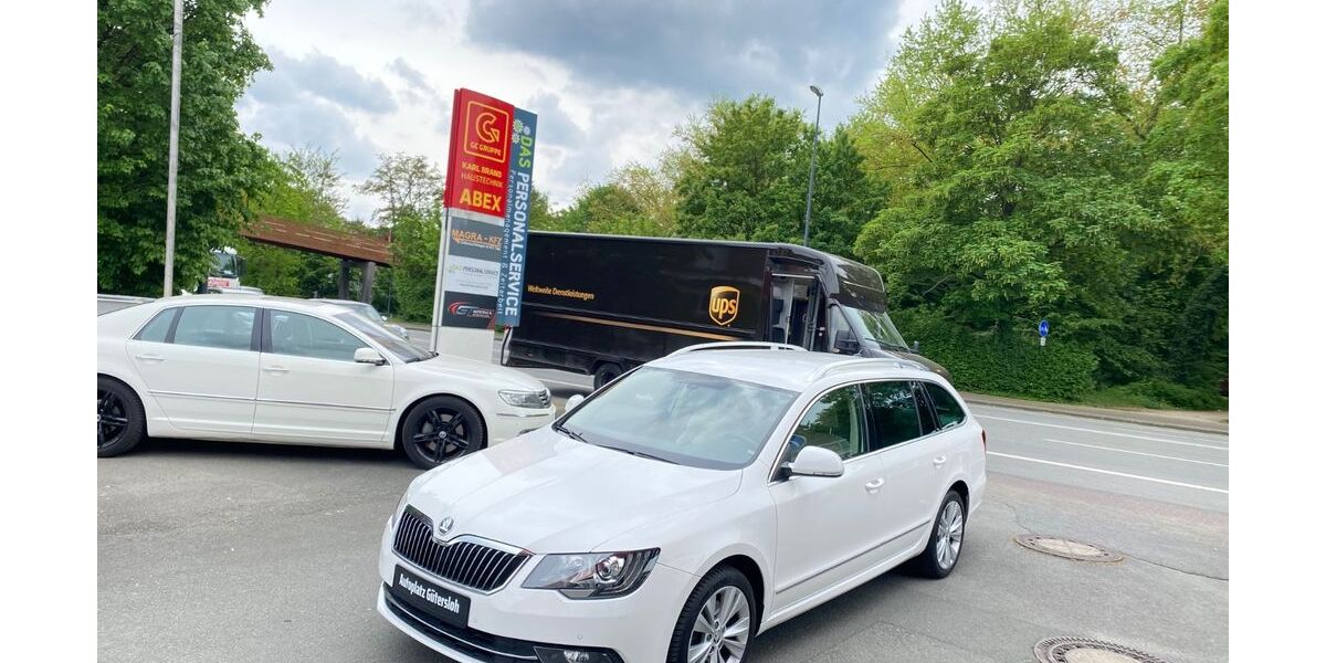 Skoda Superb 147.714 km 11.490 &euro; Gütersloh 33334