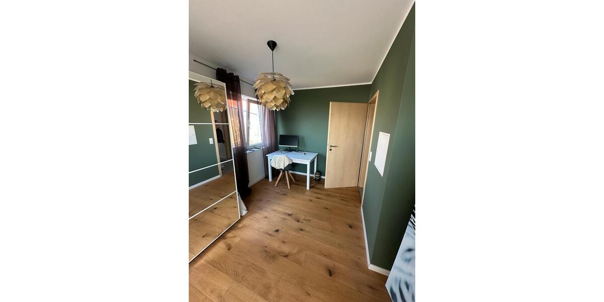 Dachgeschoßwohnung Bad Wünnenberg - 4 Zimmer, 105 m&sup2;, 1.000&euro; | Angebot:25887343