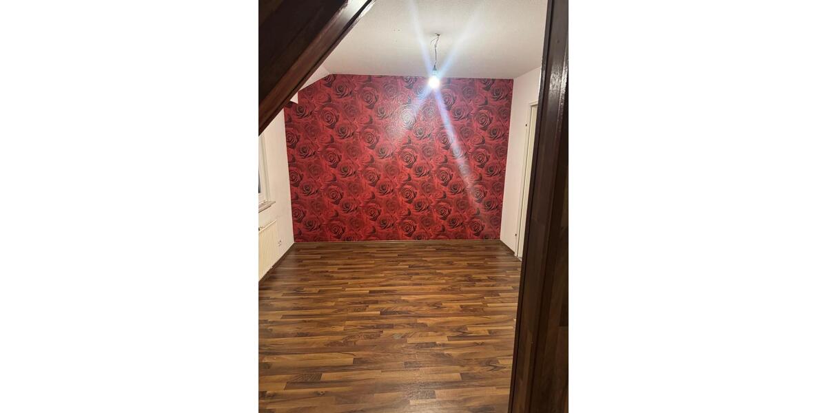 Dachgeschoßwohnung Warstein - 2 Zimmer, 85 m&sup2;, 500&euro; | Angebot:25606594