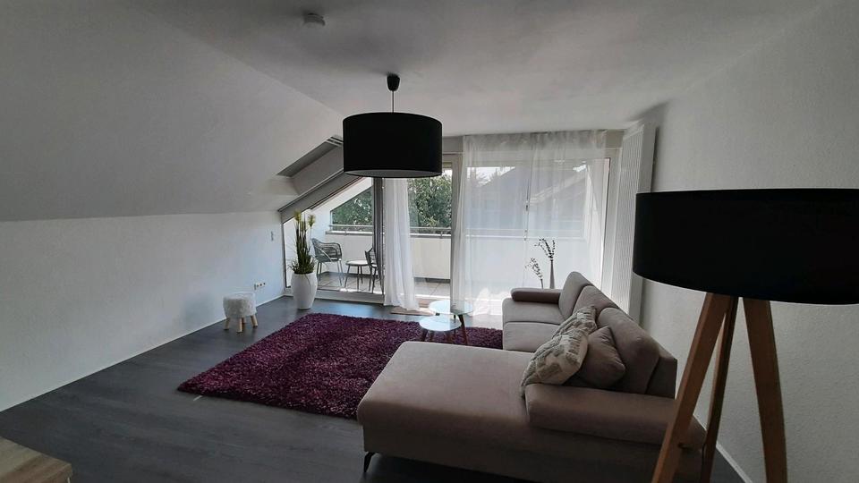 Dachgeschoßwohnung Lippstadt Overhagen - 3 Zimmer, 82 m&sup2;, 986&euro; | Angebot:25968672