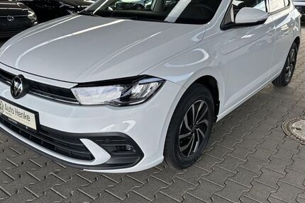 VW Polo 5.475 km 21.985 &euro; Büren 33142
