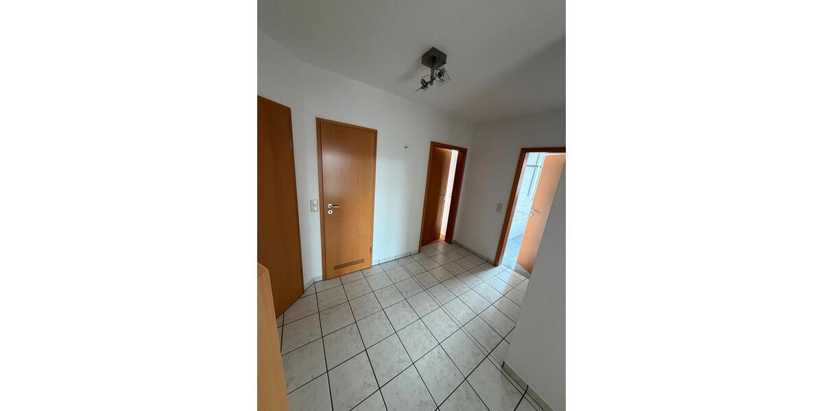Dachgeschoßwohnung Lippstadt Bad Waldliesborn - 3 Zimmer, 85 m&sup2;, 800&euro; | Angebot:26604513