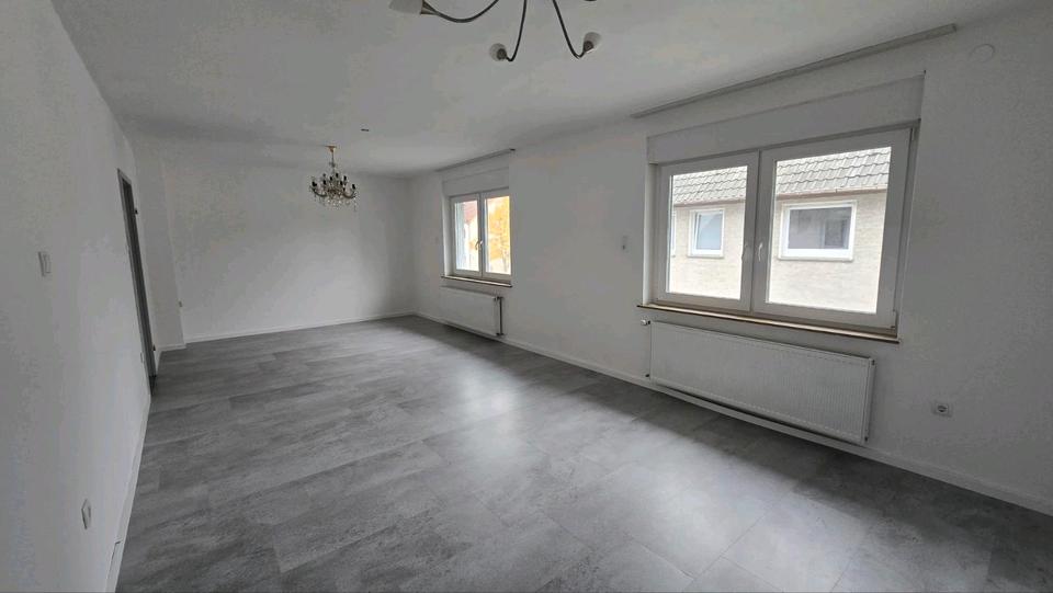 Etagenwohnung Gütersloh - 3 Zimmer, 81 m&sup2;, 850&euro; | Angebot:25175279