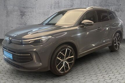 VW Tiguan 16.000 km 38.990 &euro; Paderborn 33100
