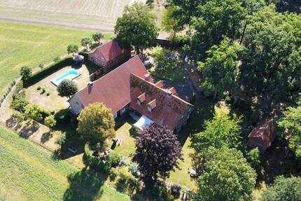 Haus Herzebrock-Clarholz Clarholz - 8 Zimmer, 180 m&sup2;, 850.000&euro; | Angebot:25836561