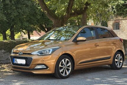 Hyundai i20 115.000 km 7.300 &euro; Salzkotten 33154