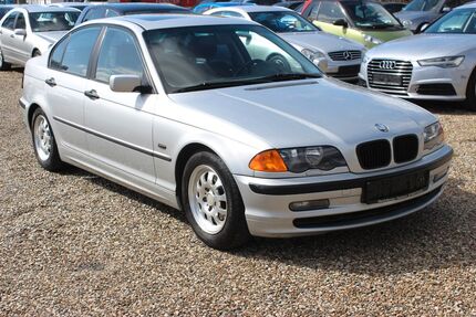 BMW 320 320.000 km 2.450 &euro; Paderborn 33106
