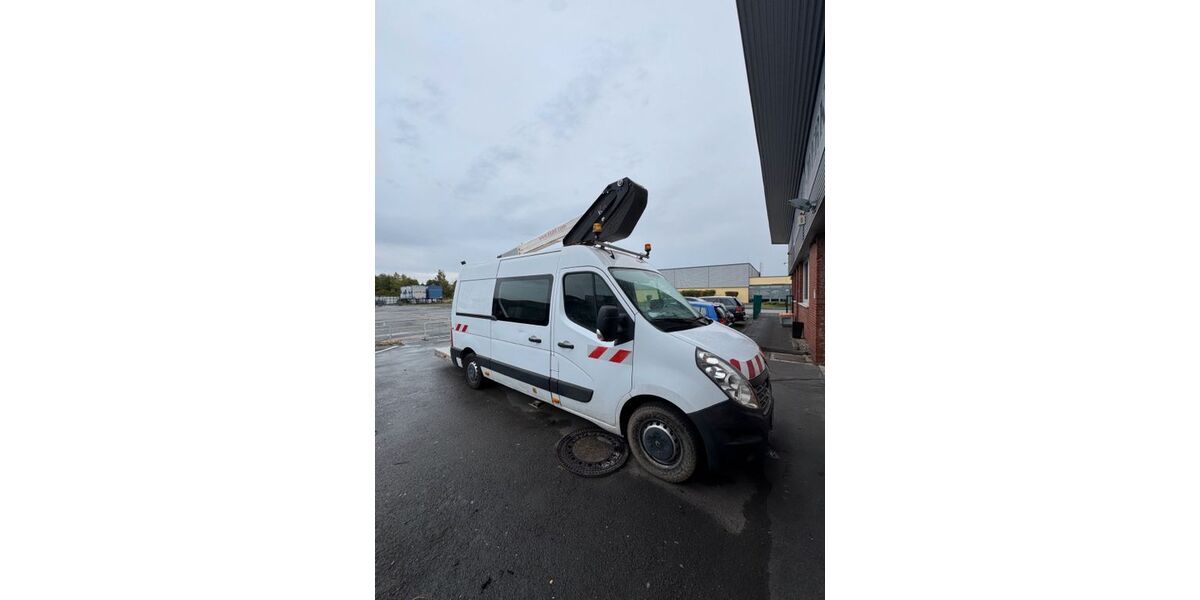 Renault Master 84.569 km 14.900 &euro; Paderborn 33104