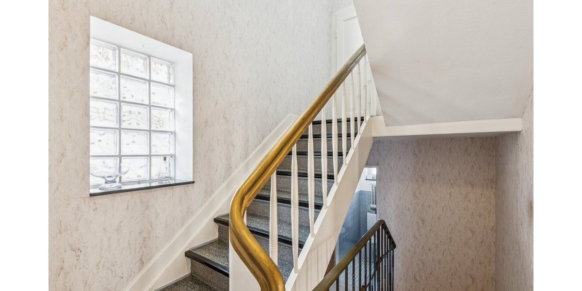 Zweifamilienhaus mit Potenzial – ideal für Mehrgenerationenwohnen oder Kapitalanlage - Einfamilienhaus Warstein | Angebot:25857972