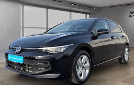 VW Golf 2.334 km 27.890 &euro; Salzkotten 33154