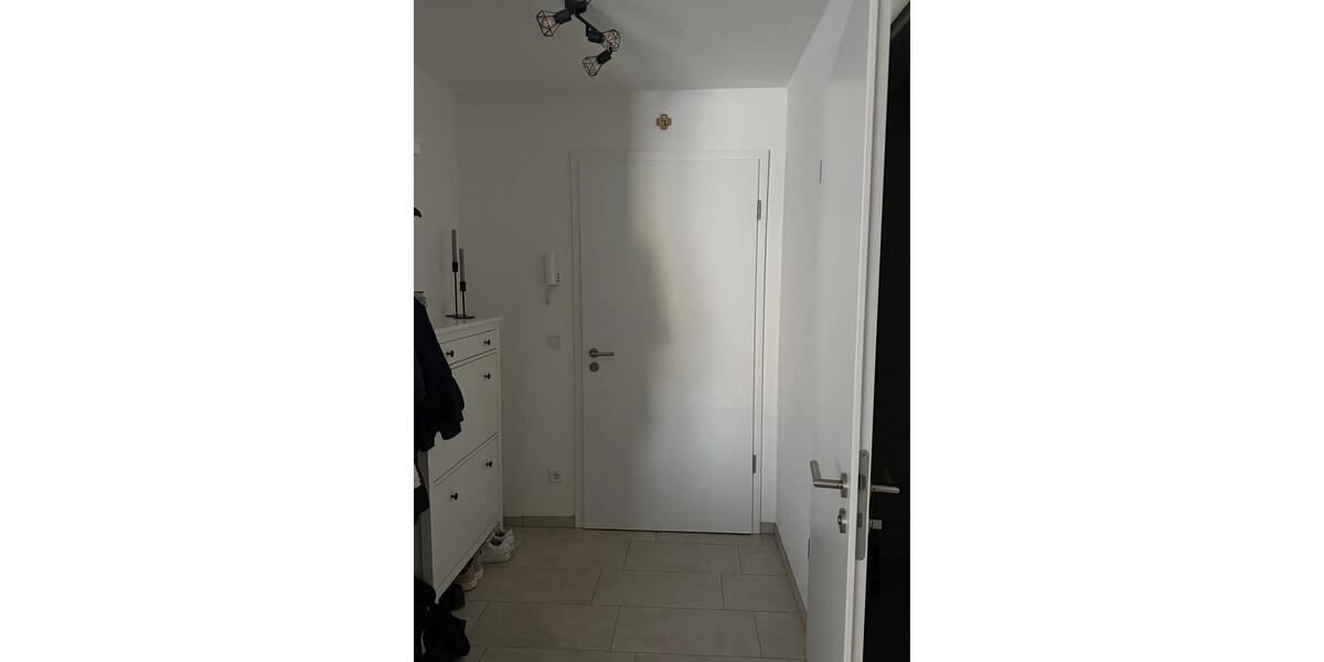 Etagenwohnung Paderborn - 2 Zimmer, 75 m&sup2;, 835&euro; | Angebot:26048122