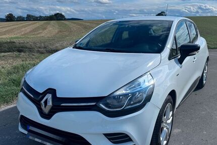 Renault Clio 145.000 km 5.200 &euro; Paderborn 33098