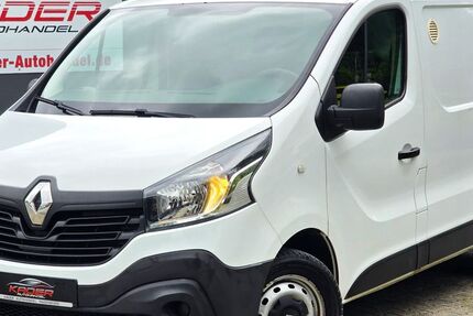 Renault Trafic 90.000 km 10.900 &euro; Paderborn 33104
