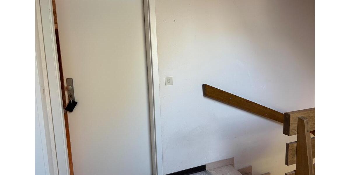 Dachgeschoßwohnung Delbrück - 2.5 Zimmer, 80 m&sup2;, 640&euro; | Angebot:26048076