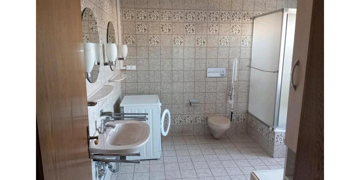 Etagenwohnung Anröchte - 2 Zimmer, 85 m&sup2;, 750&euro; | Angebot:25780015