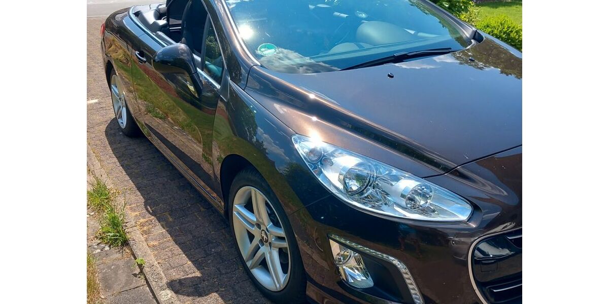 Peugeot 308 81.000 km 6.850 &euro; Paderborn 33165