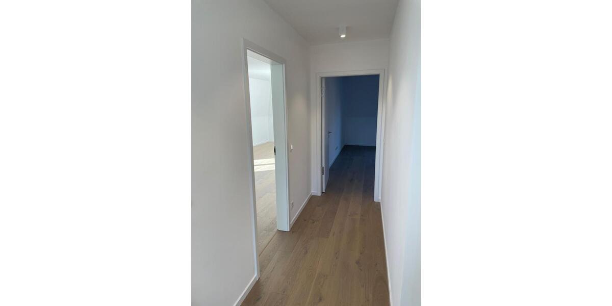 Dachgeschoßwohnung Gütersloh - 2 Zimmer, 83 m&sup2;, 1.250&euro; | Angebot:25854635