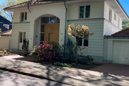 Haus Gütersloh Kattenstroth - 8 Zimmer, 325 m&sup2;, 1.200.000&euro; | Angebot:26262888